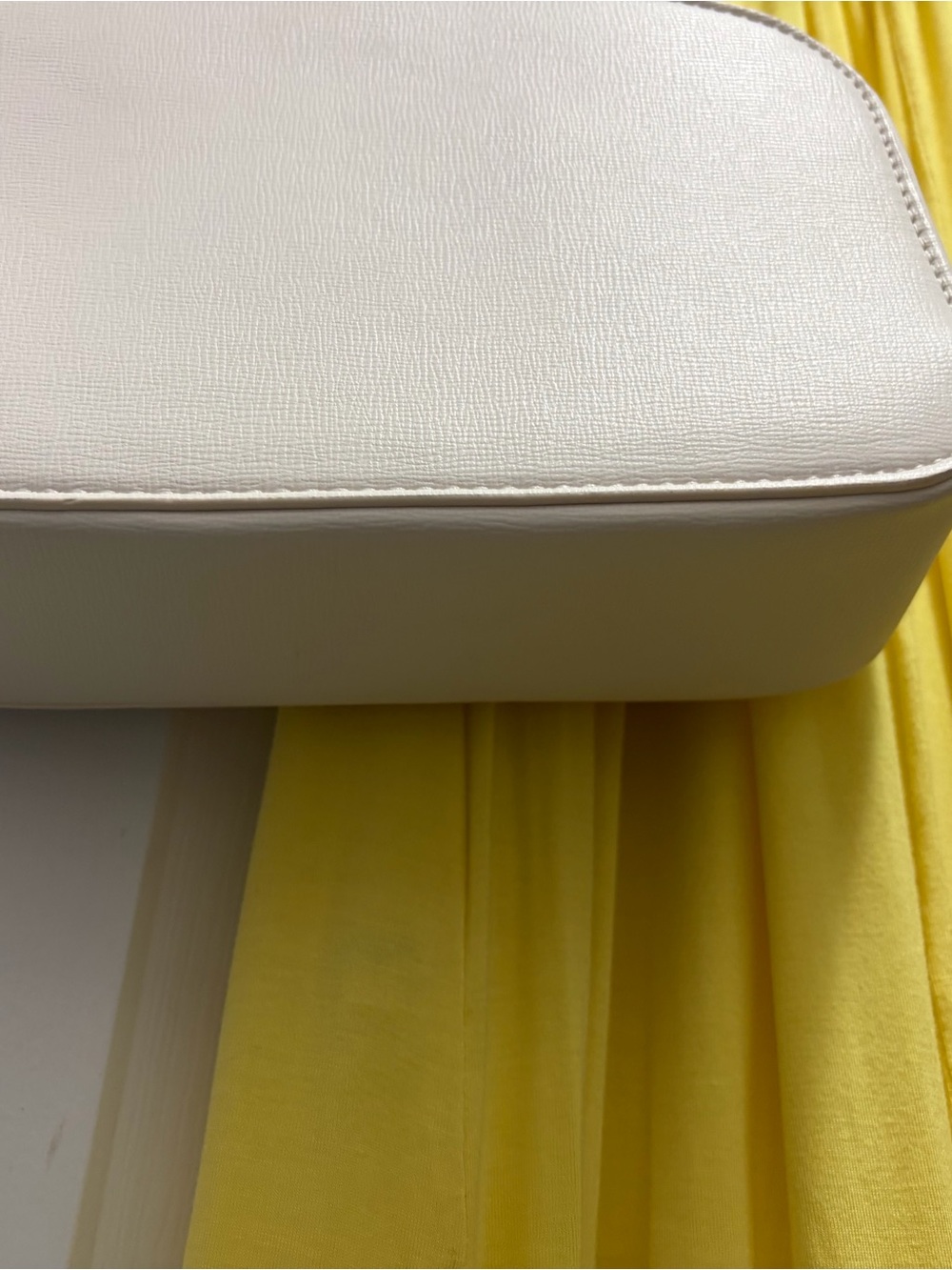 JM Collection Cream Crossbody Bag - Picture 11 of 14